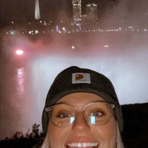 Meet your Posher, Lily